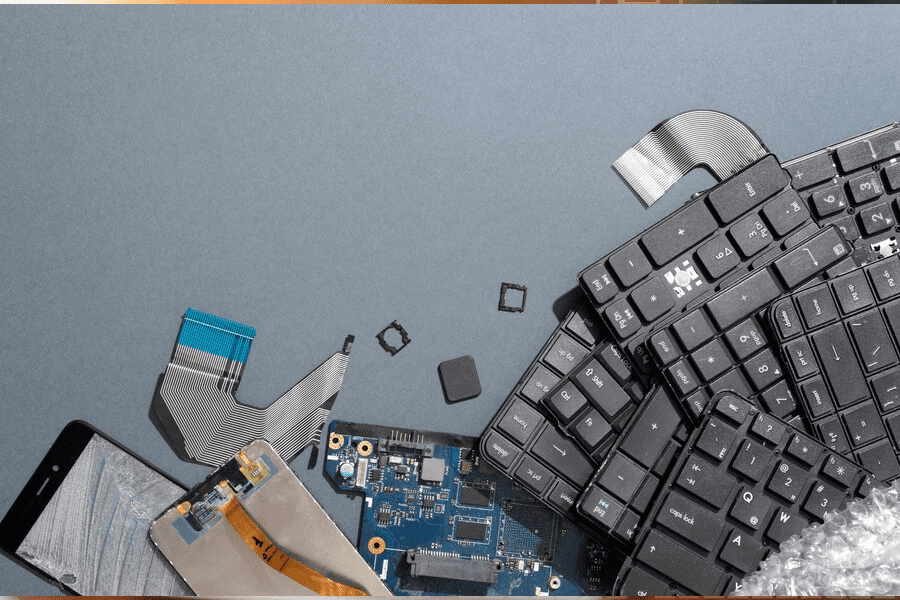 Assortment of sorted tech objects Assortment of sorted tech objects
